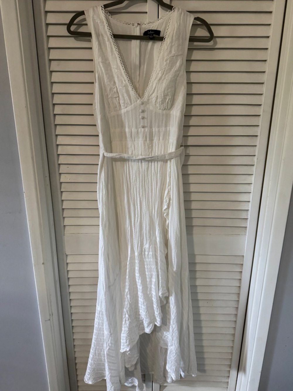 Lulu's White Sleeveless V-Neck Maxi Dress with Waist Tie